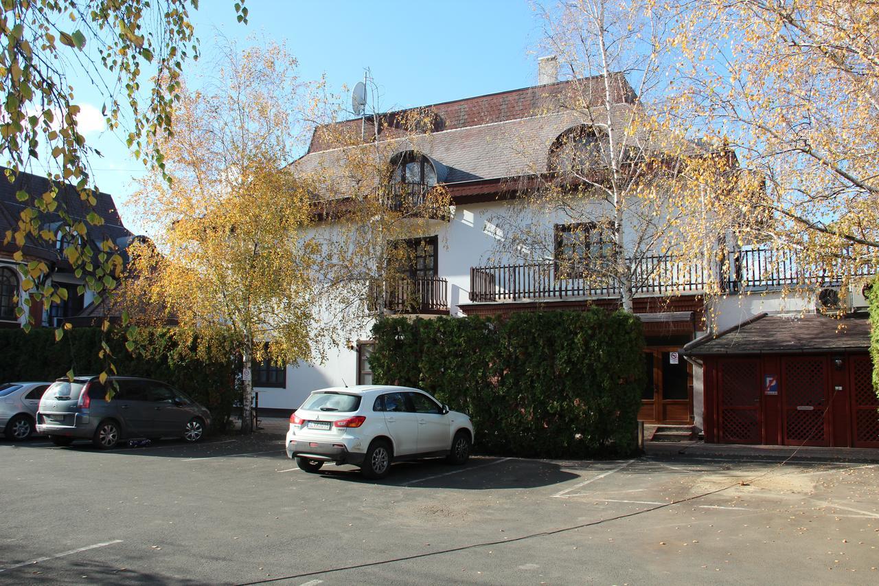 Karikas Hotel Hajduszoboszlo Bagian luar foto
