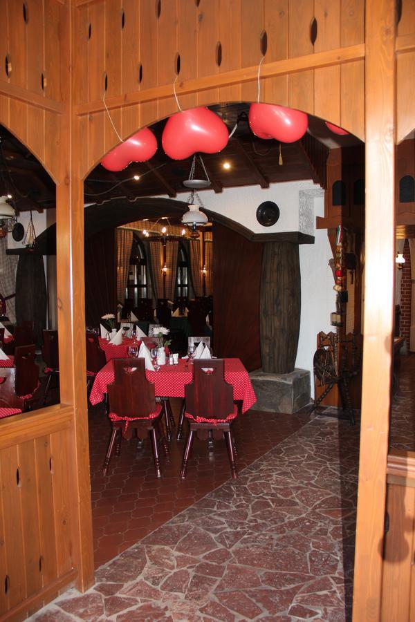 Karikas Hotel Hajduszoboszlo Bagian luar foto