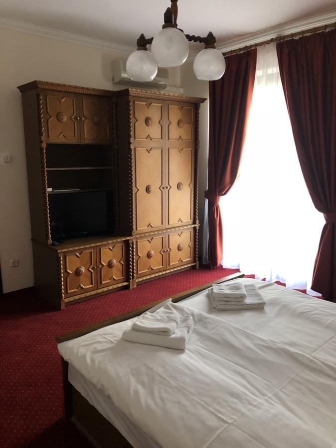 Karikas Hotel Hajduszoboszlo Bagian luar foto